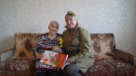 Вручили поздравительные открытки от губернатора